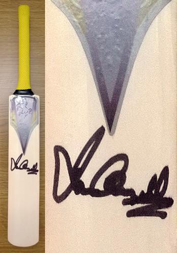 Australia Signed Cricket Memorabilia